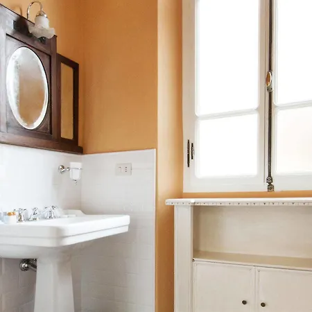San Marco Residenza Caluri Bed and Breakfast 3*
